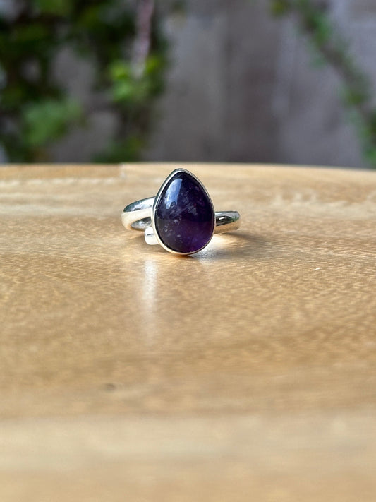 Anillo ajustable de Amatista gota mini