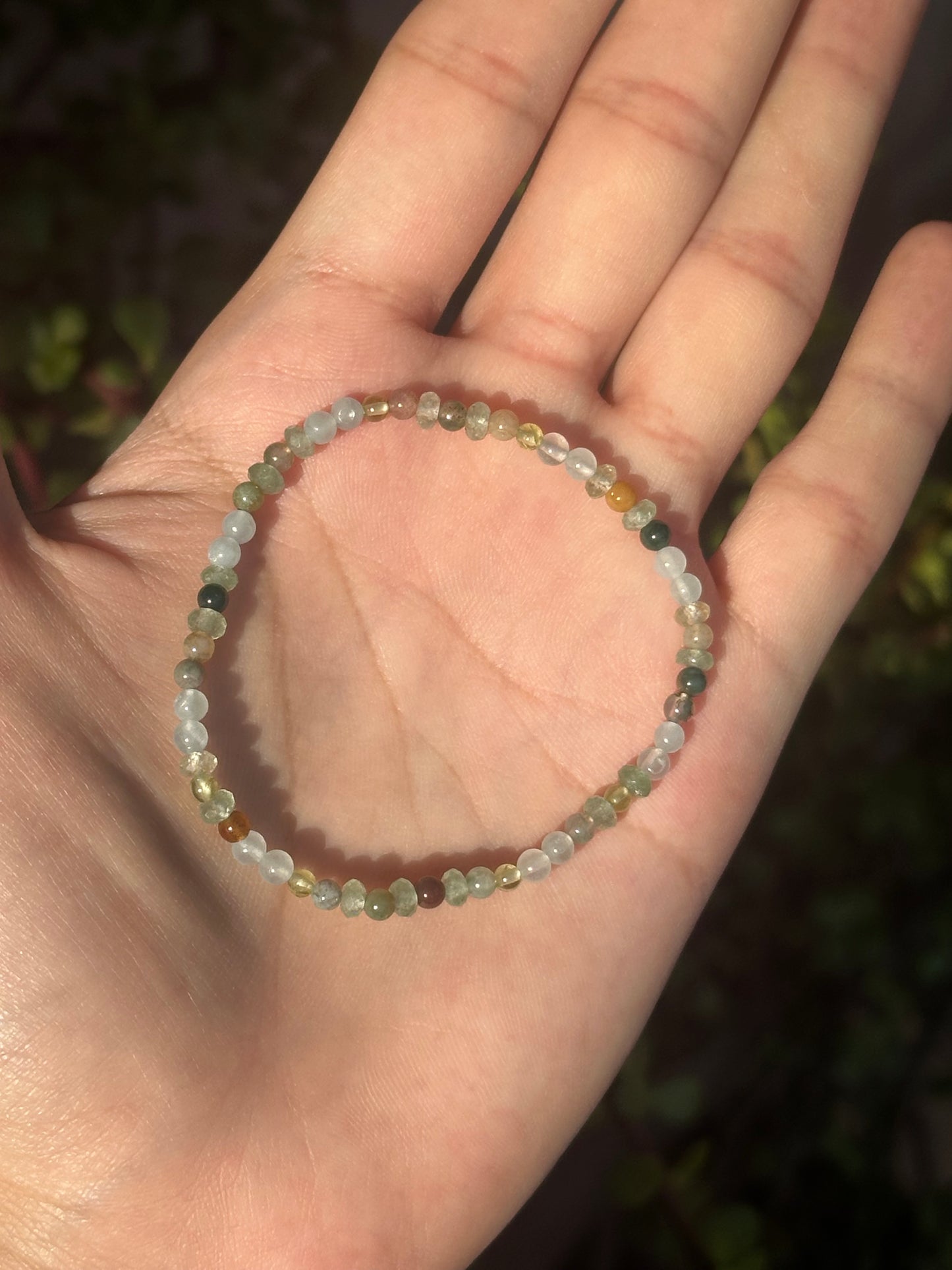 Pulsera Elástica de Peridoto, Aguamarina y Ágata Musgosa