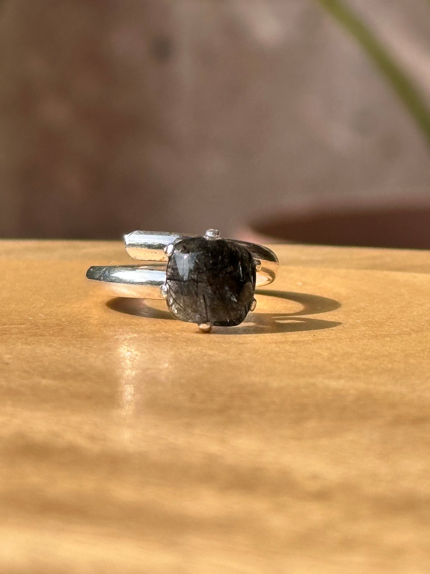 Anillo ajustable de Cuarzo Rutilado facetado
