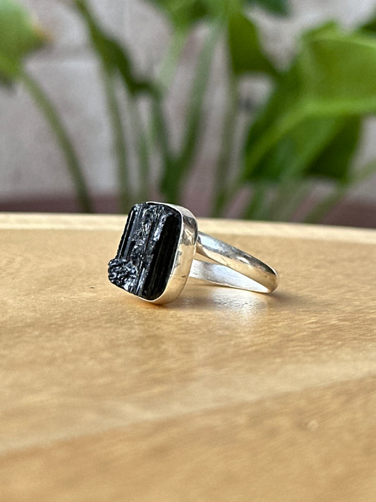 Anillo ajustable de Turmalina Negra
