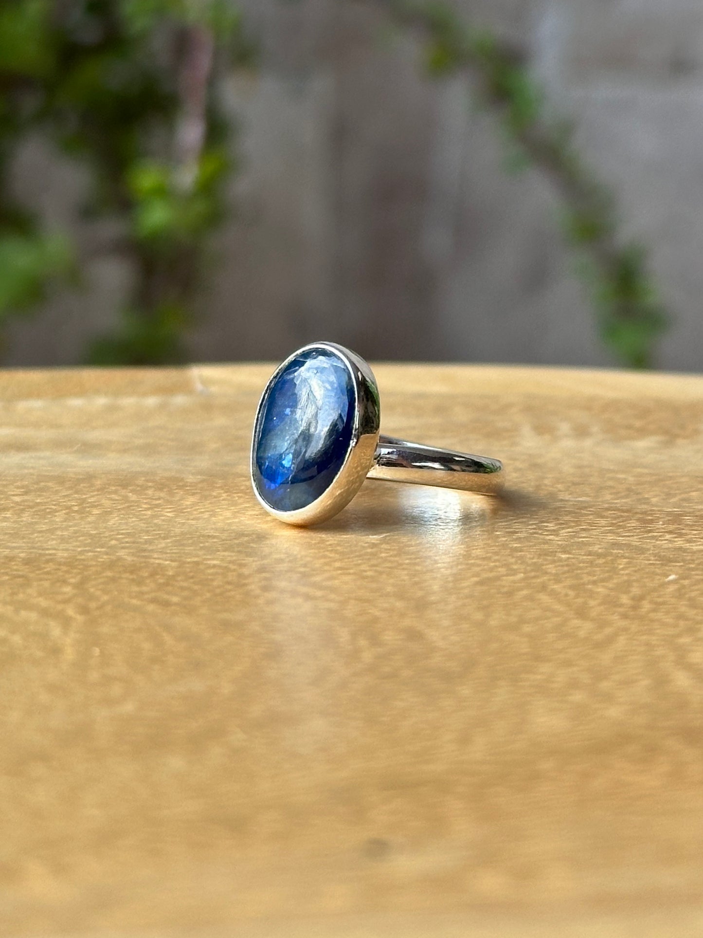 Anillo ajustable de Cianita Azul
