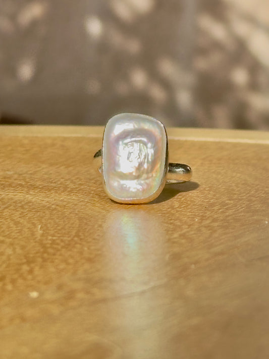 Anillo ajustable de perla de río