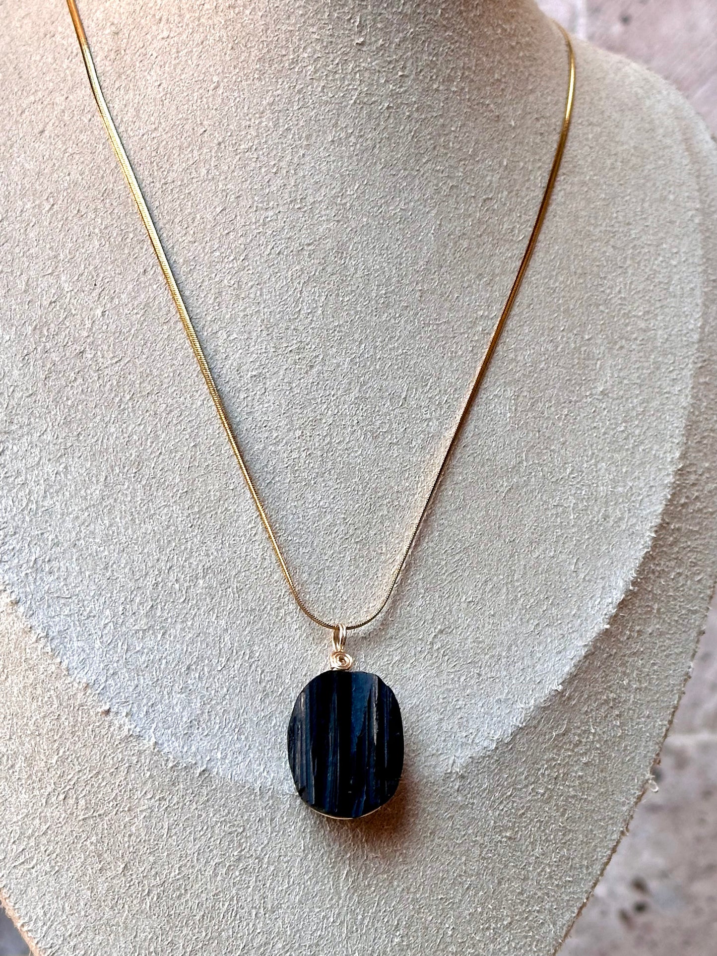 Collar de Turmalina Negra | Protección Máxima