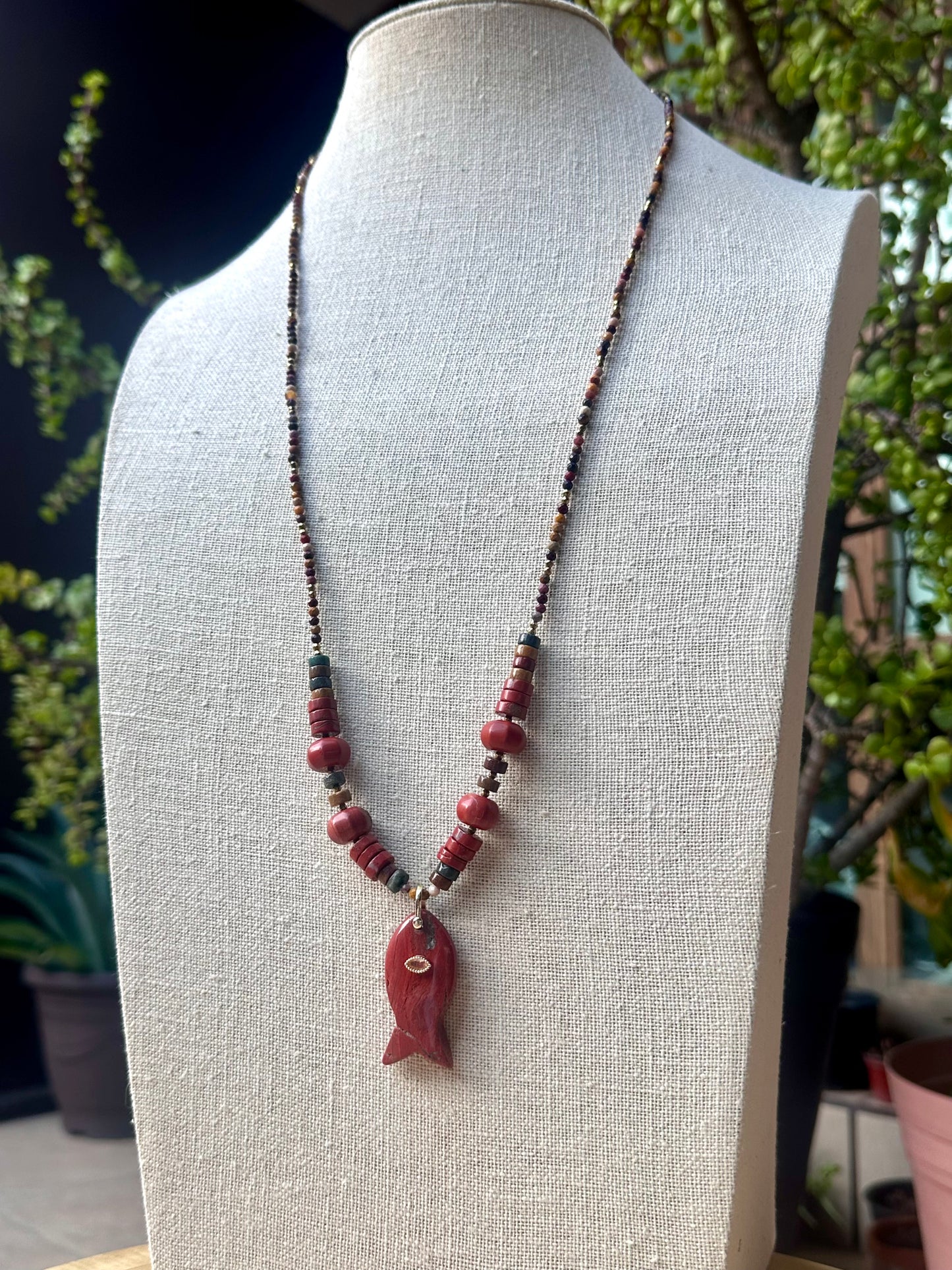 Collar de Jaspe Rojo, Ojo de Tigre y Mokaita