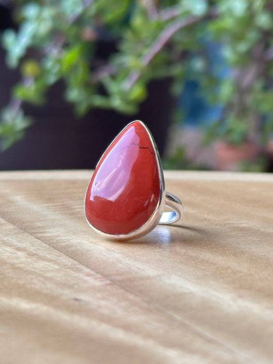 Anillo ajustable de jaspe rojo