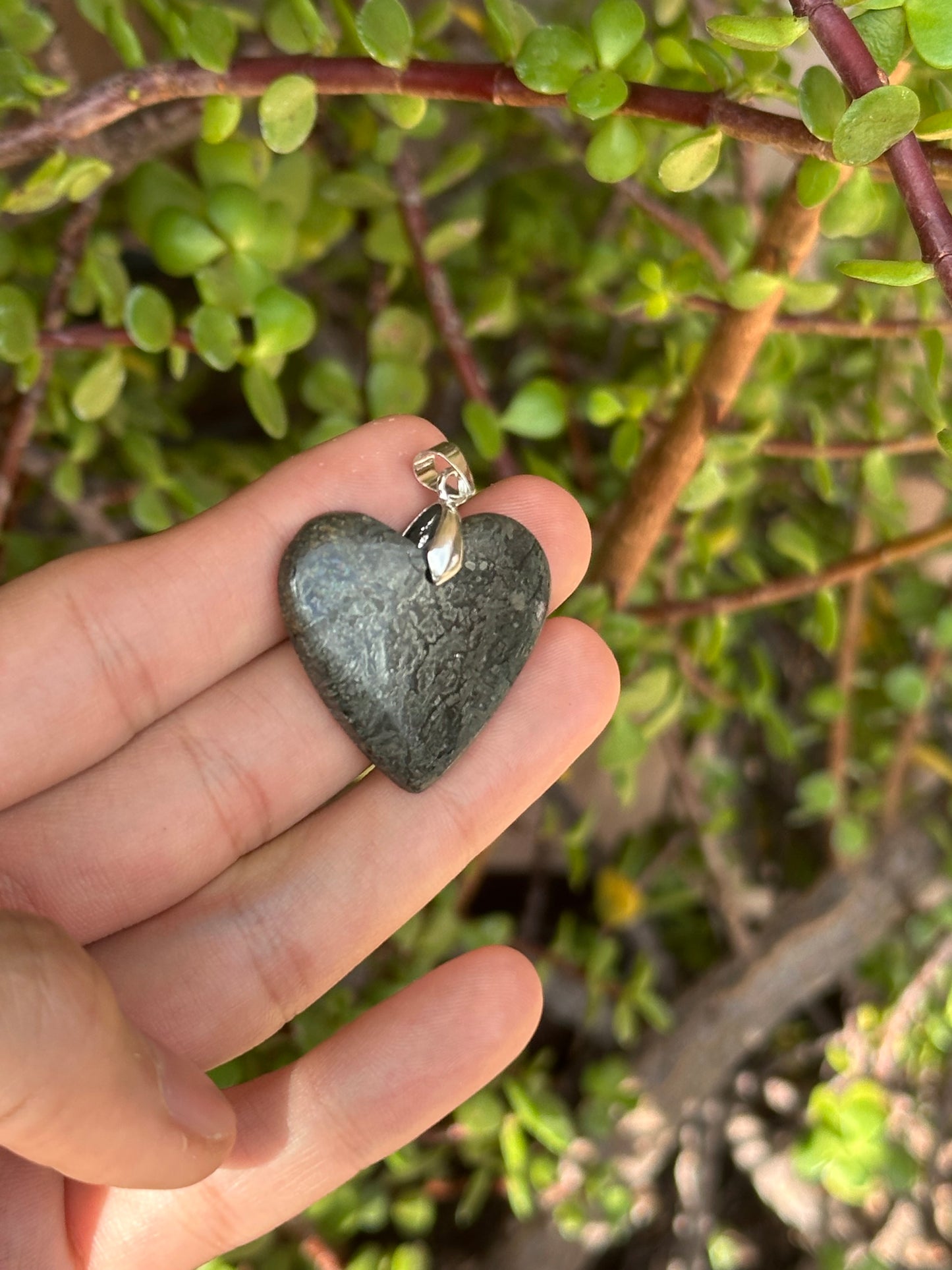 Dije de Marcasita en Forma de Corazón con Cadena Acero Inoxidable Dorada