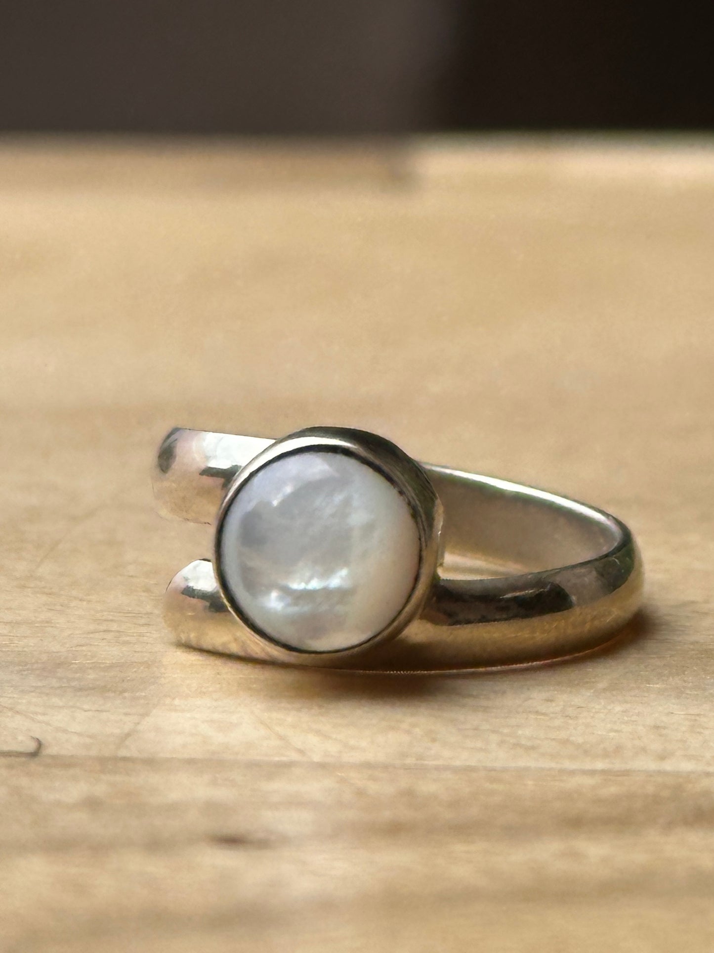 Anillo ajustable de perla natural
