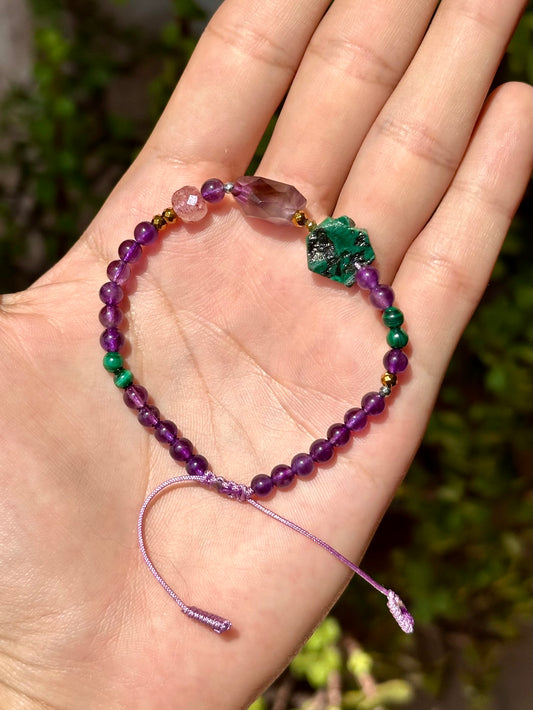 Pulsera Ajustable de Malaquita, Amatista A+, Cuarzo Cherry y Hematita