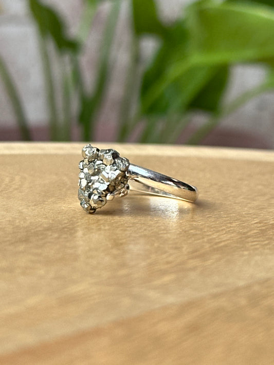 Anillo ajustable de pirita en bruto chico