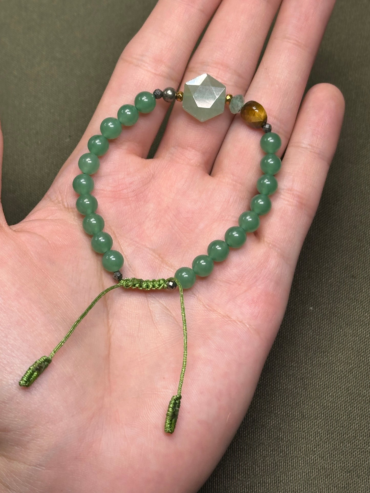 Pulsera Ajustable de Venturina Verde, Hematita, Ojo de Tigre y Pirita lisa