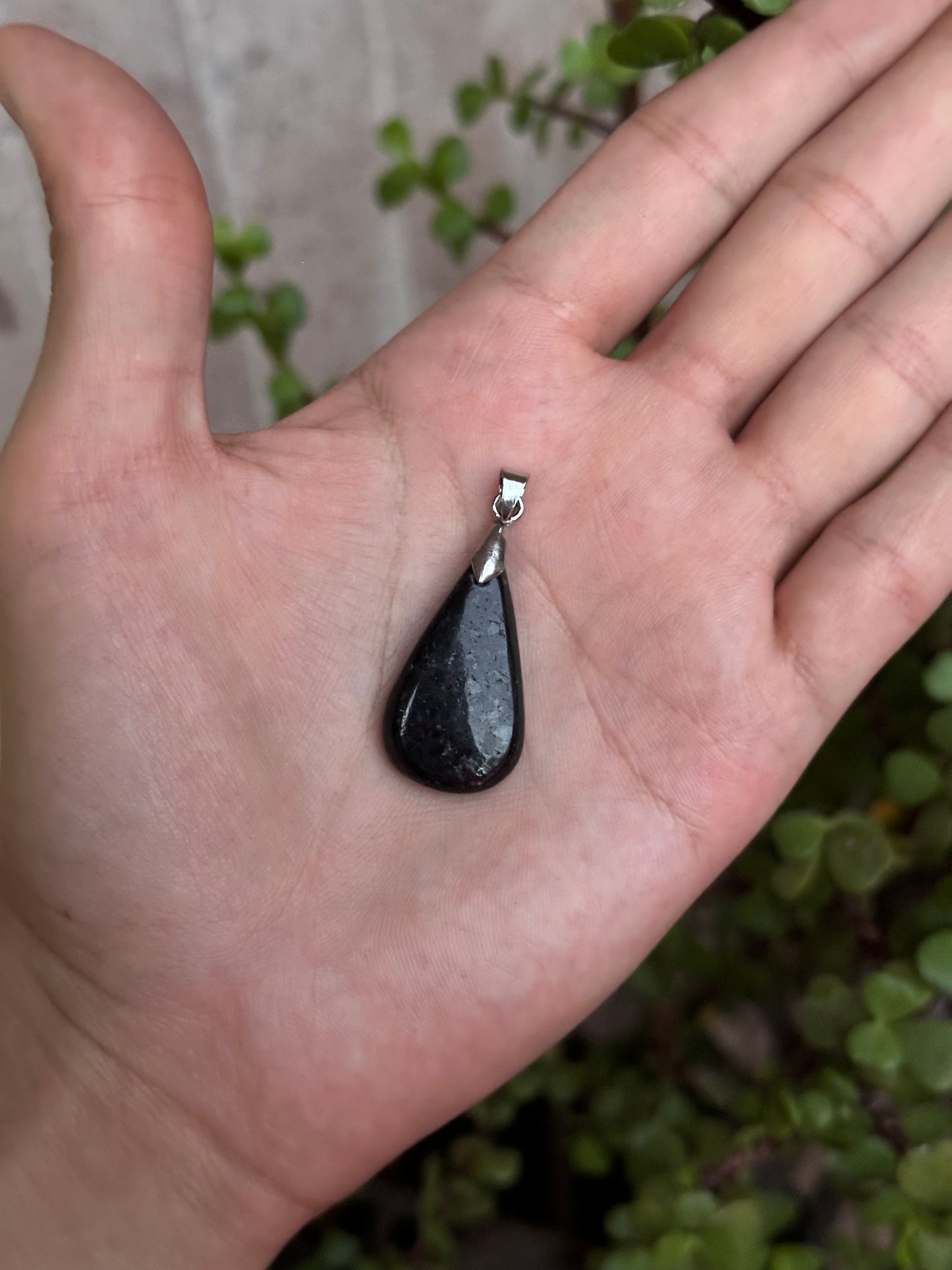 Dije de Shungita con pirita
