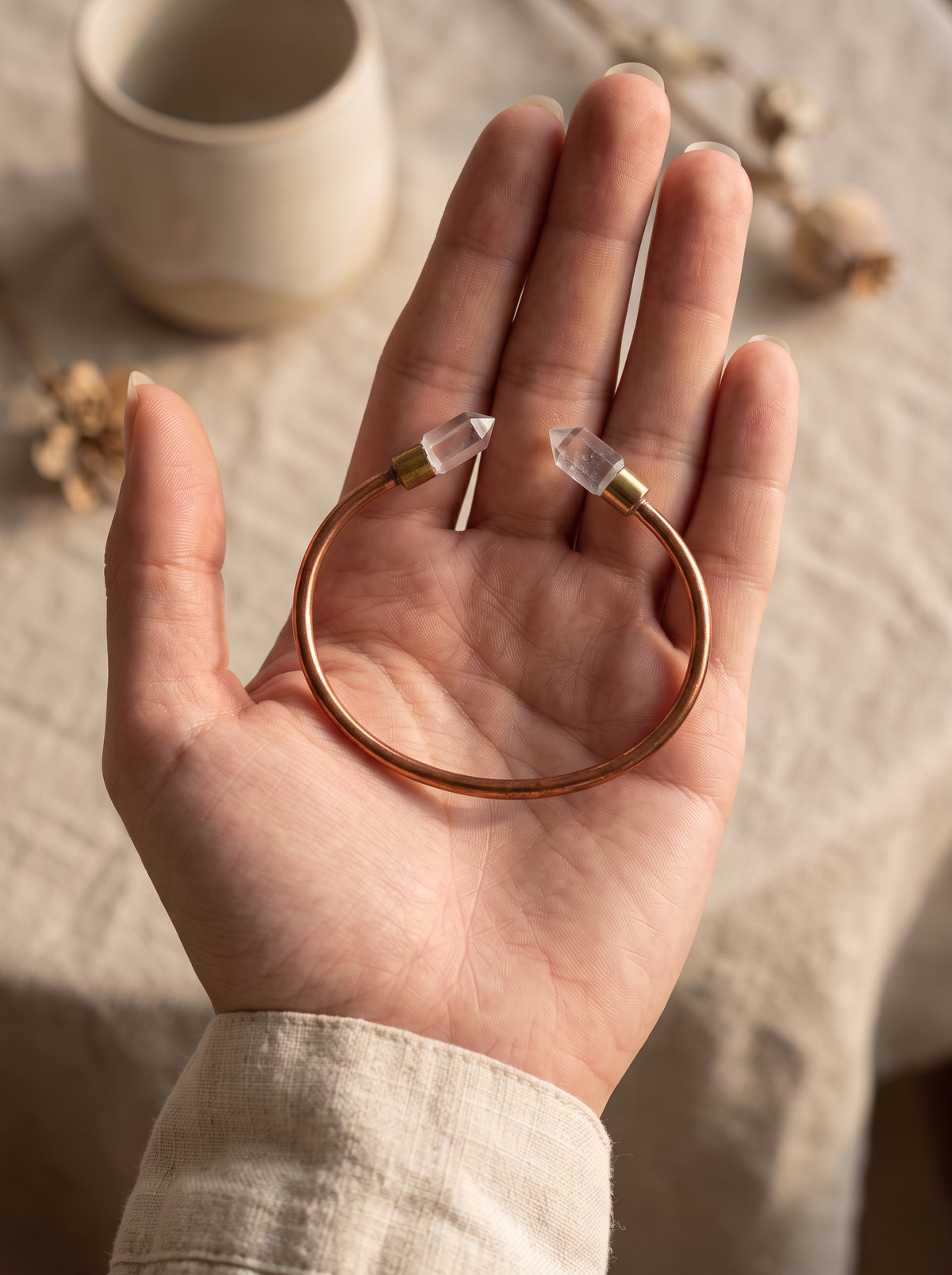Brazalete de Cobre · Puntas de Cuarzo Blanco