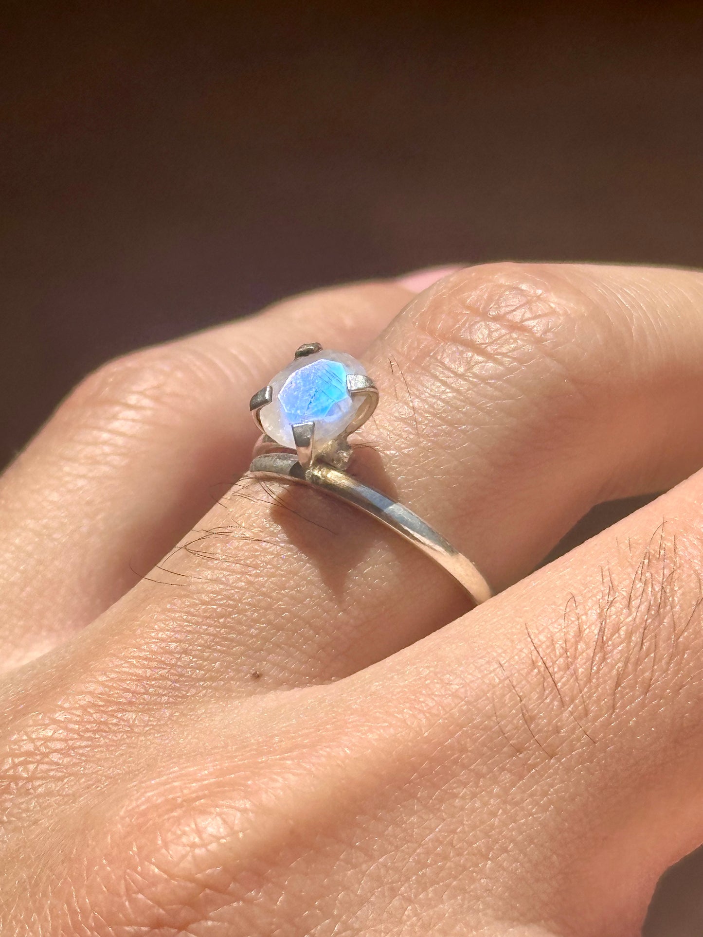 Anillo Ajustable de Piedra Luna