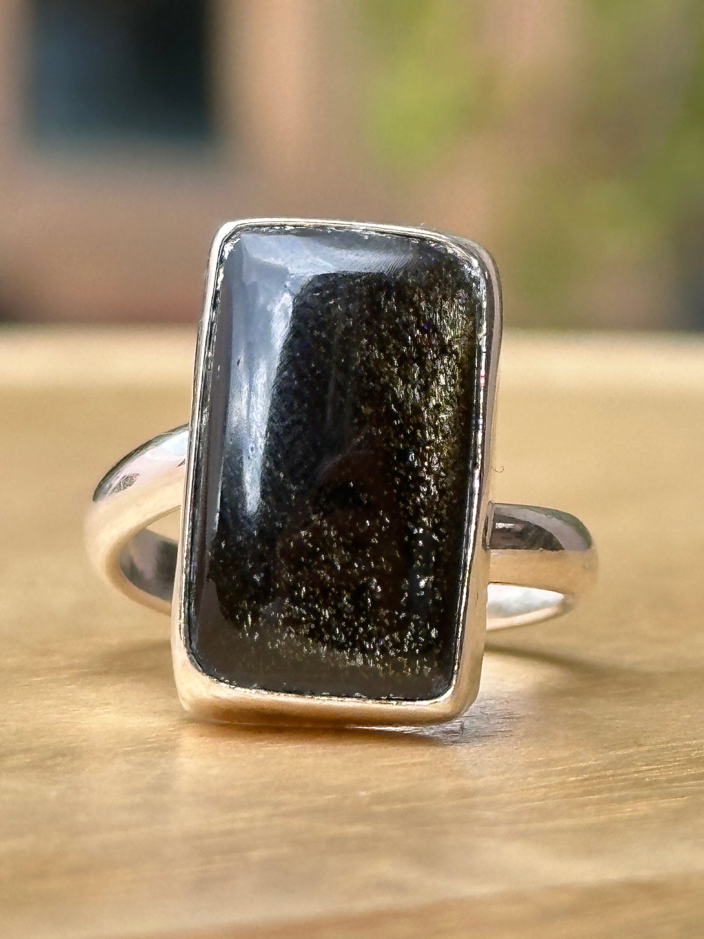 Anillo ajustable de Obsidiana dorada rectangular