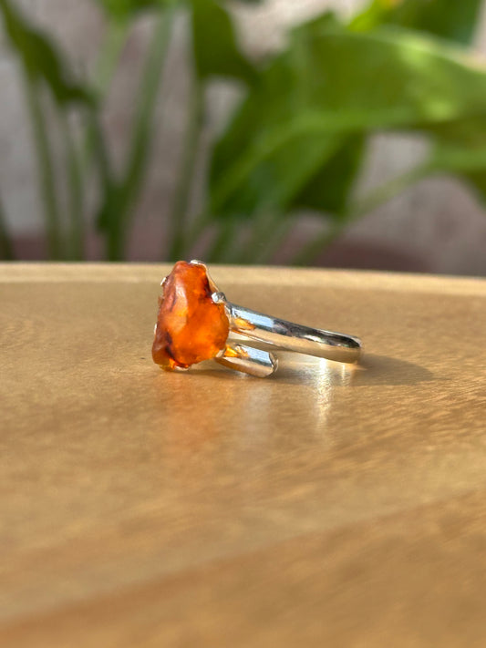 Anillo ajustable de ámbar