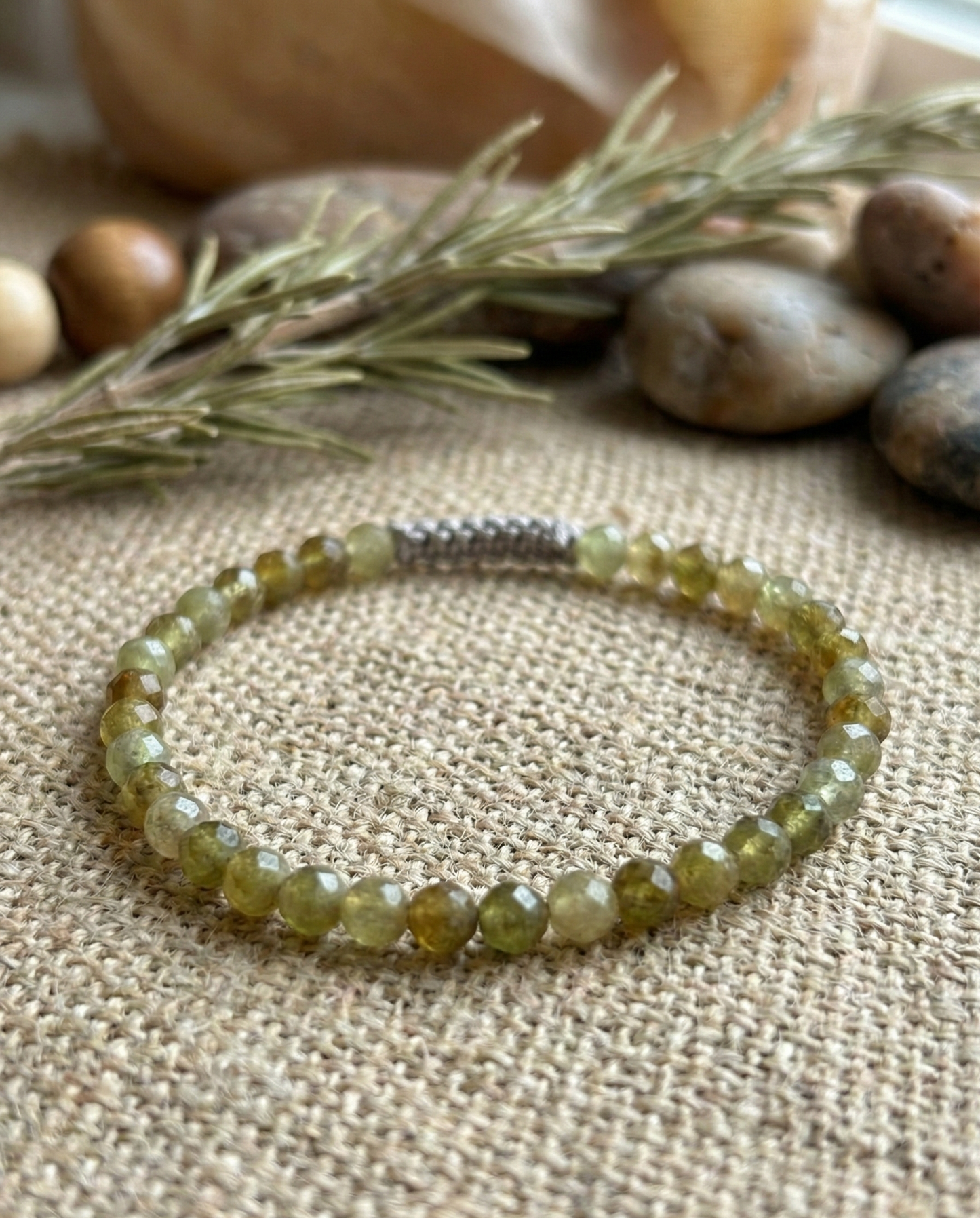 Pulsera ajustable de Granate Verde