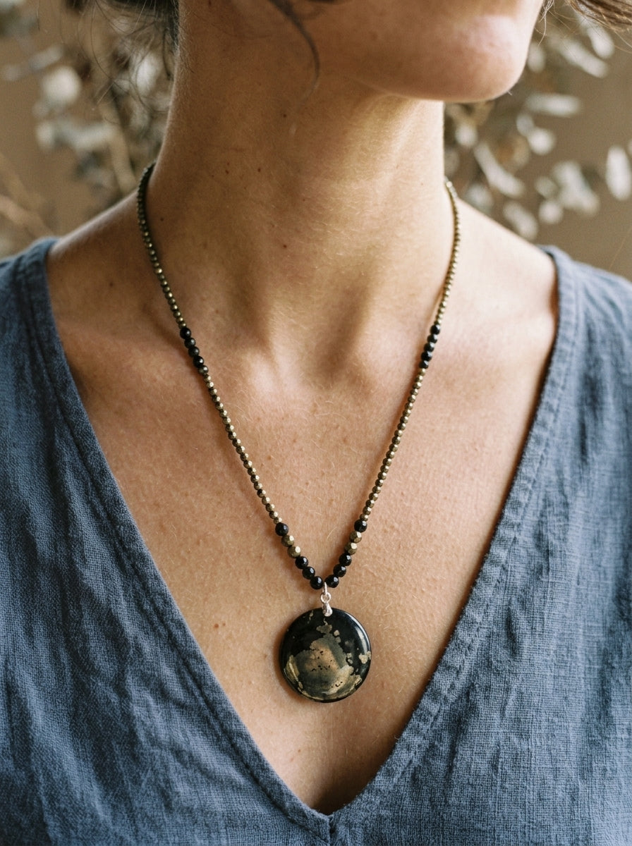 Collar Ajustable · Marcasita, Pirita & Turmalina Negra