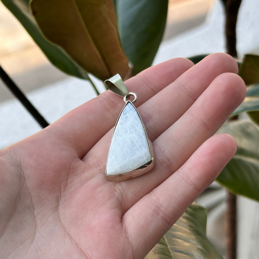 Dije Piedra Luna Natural - Intuición y Equilibrio Emocional