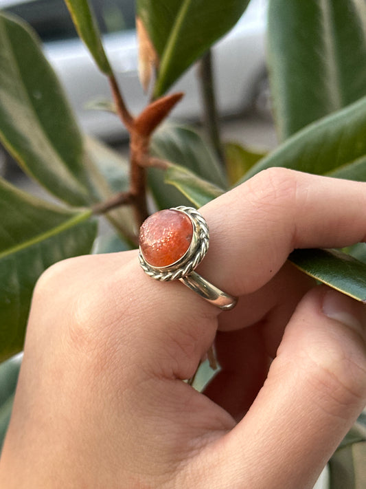 Anillo ajustable de piedra sol