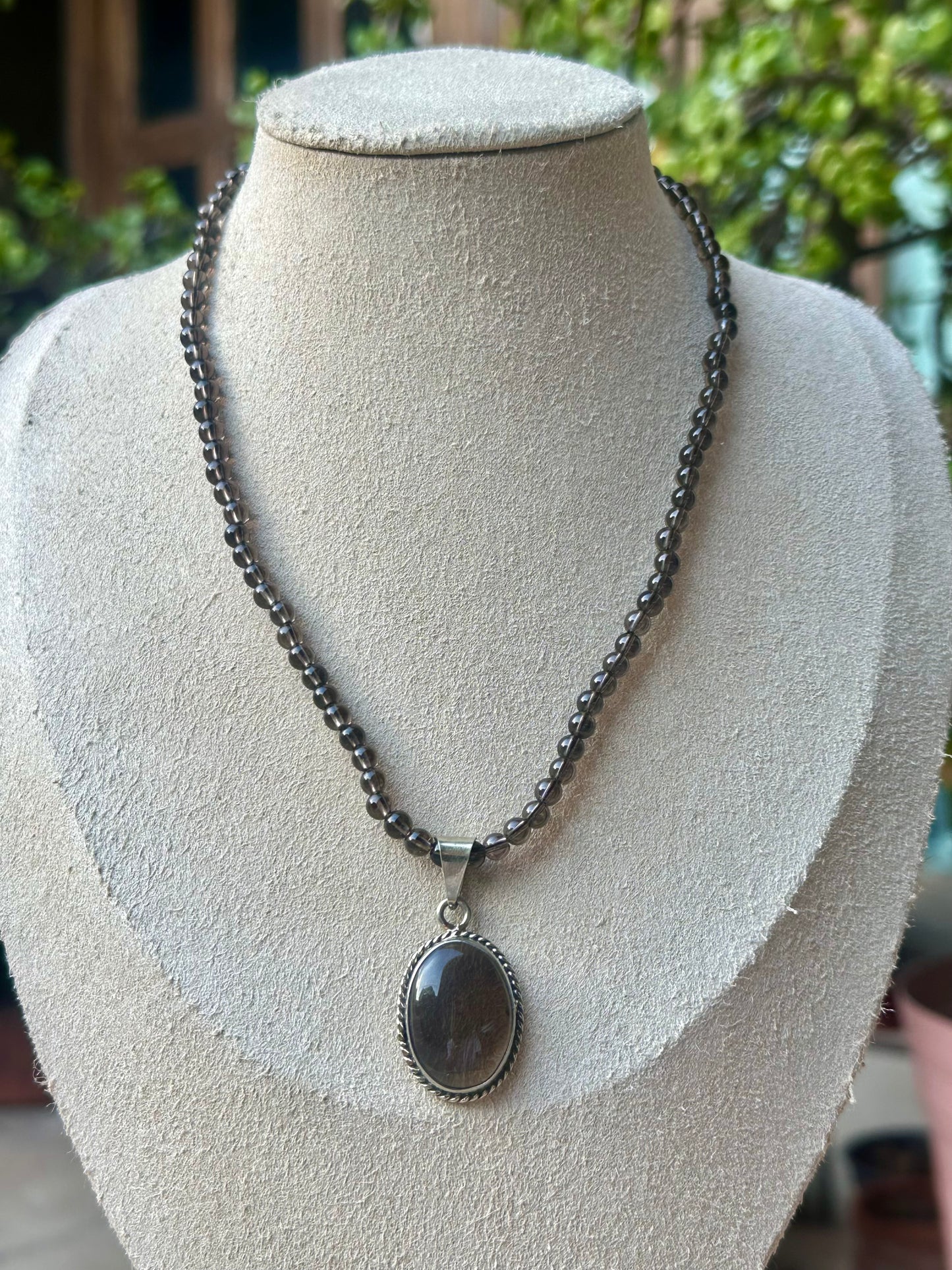 Collar de Cuarzo Ahumado