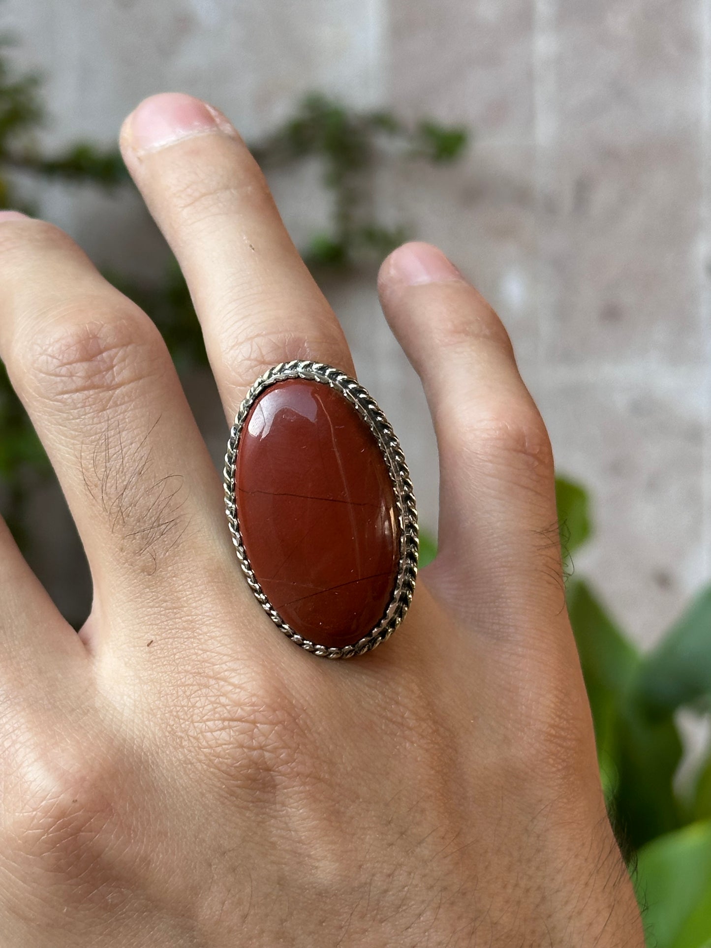 Anillo ajustable de jaspe rojo