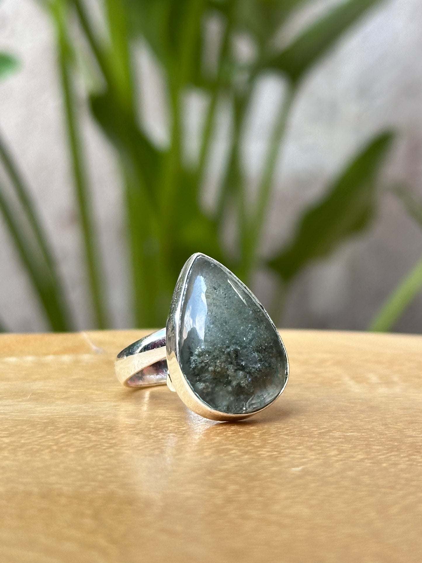 Anillo Ajustable de Cuarzo Jardín