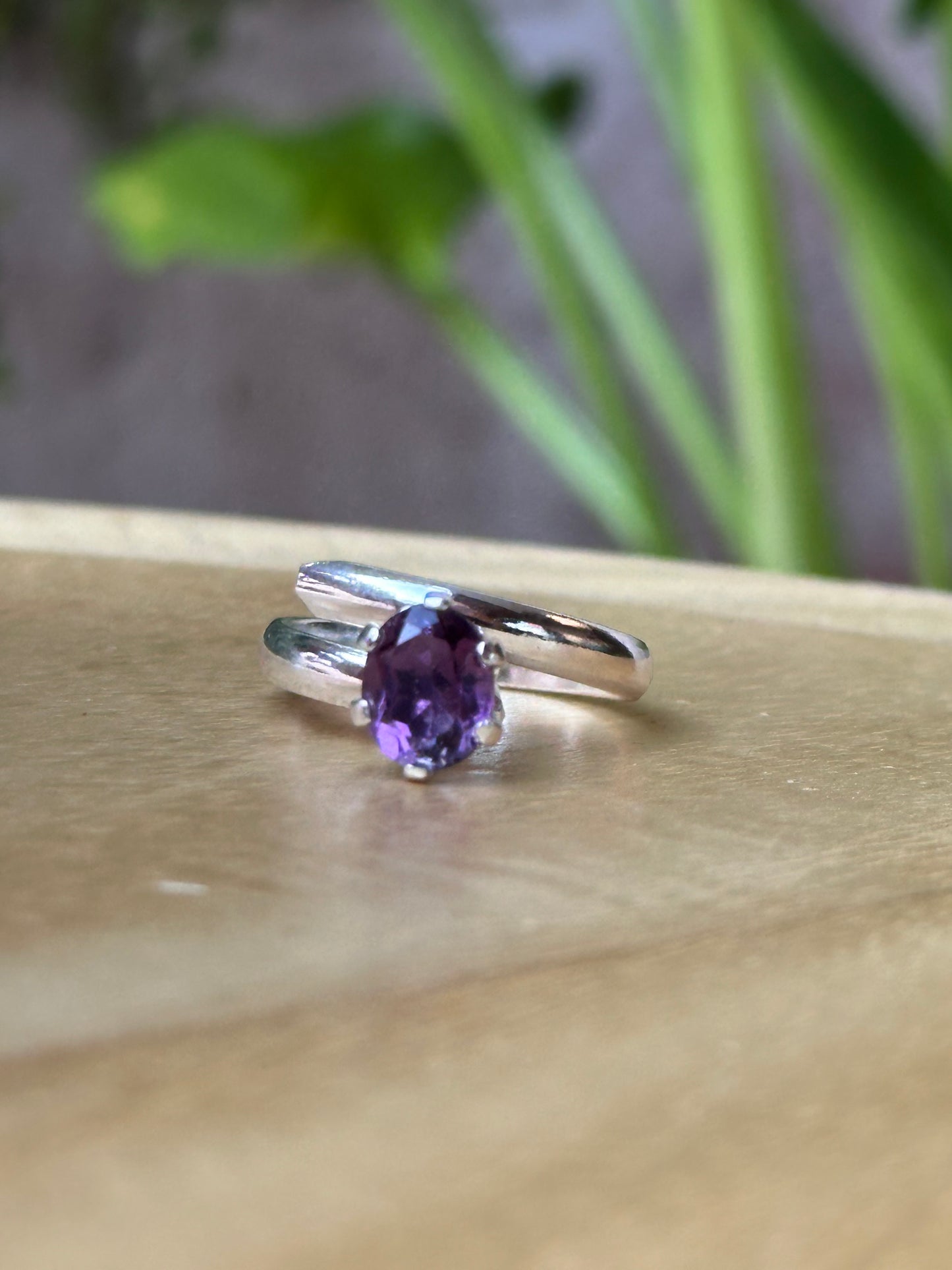 Anillo Ajustable de Amatista Facetada