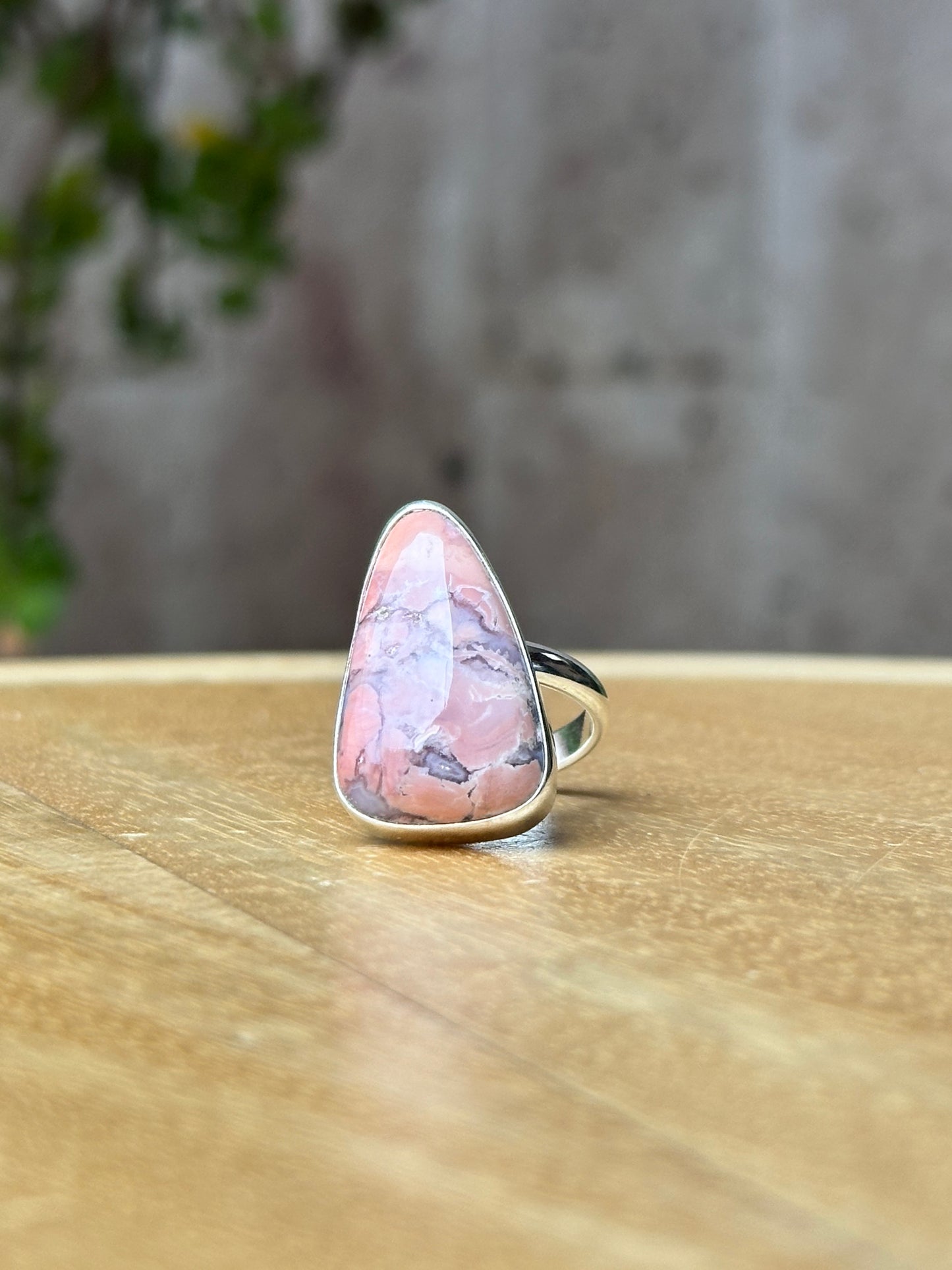 Anillo ajustable de ágata roseta