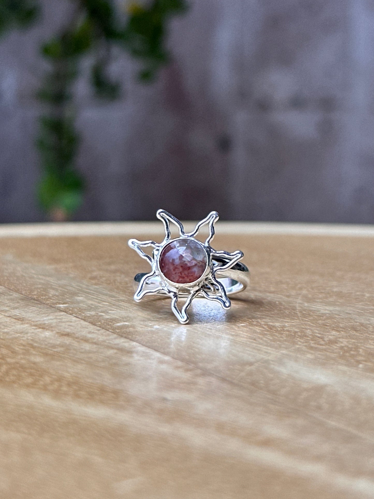 Anillo ajustable de piedra sol