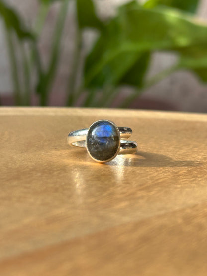 Anillo ajustable de labradorita