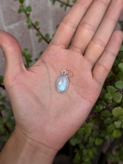 Dije Piedra Luna Natural - Intuición y Equilibrio Emocional