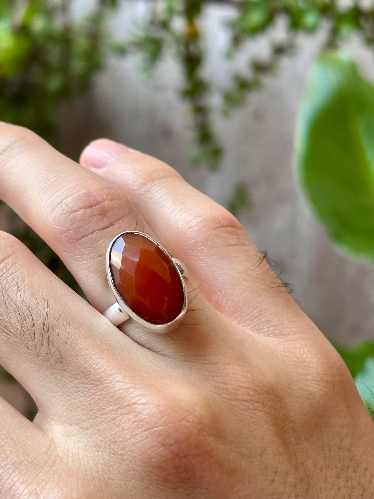 Anillo Ajustable de Cornalina Facetada
