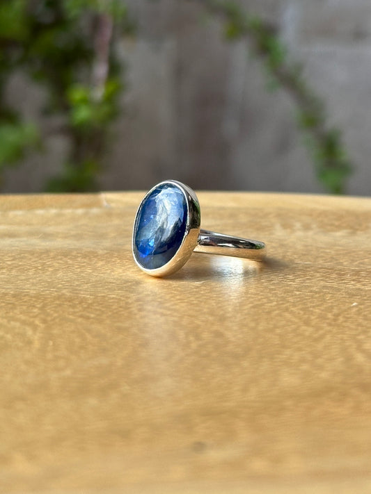 Anillo ajustable de Cianita Azul