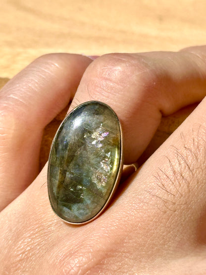 Anillo ajustable de labradorita multicolor