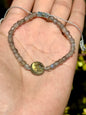 Pulsera ajustable de labradorita cubo facetado con cortes