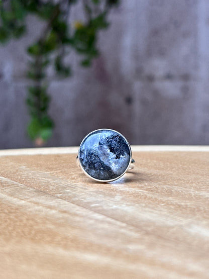 Anillo ajustable de Larvikita