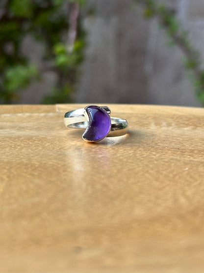 Anillo ajustable de Amatista luna mini