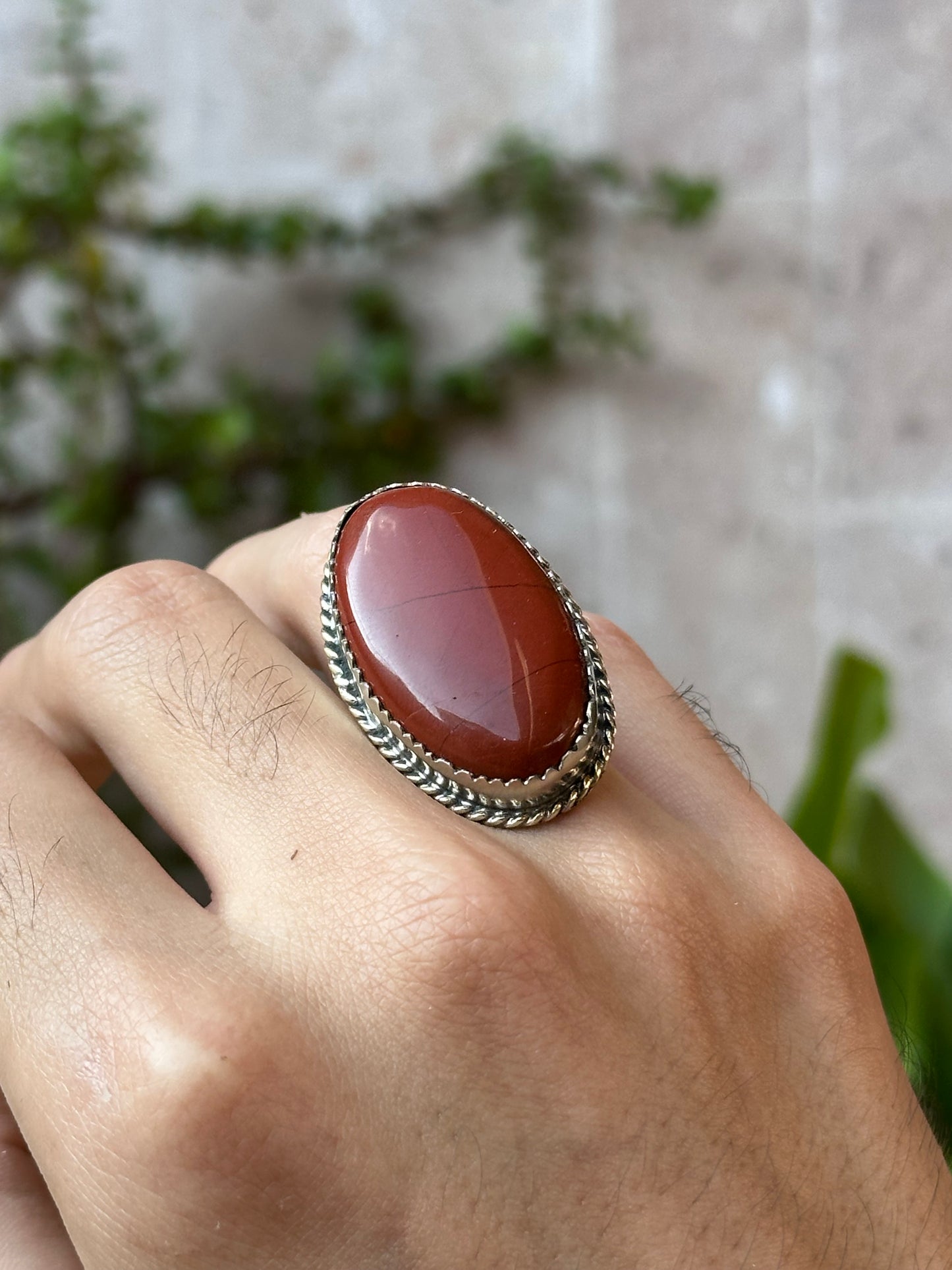 Anillo ajustable de jaspe rojo