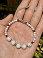 Pulsera Ajustable de Howlita y Hematita | Calma y Enraizamiento