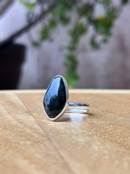 Anillo Ajustable de Manto Huichol