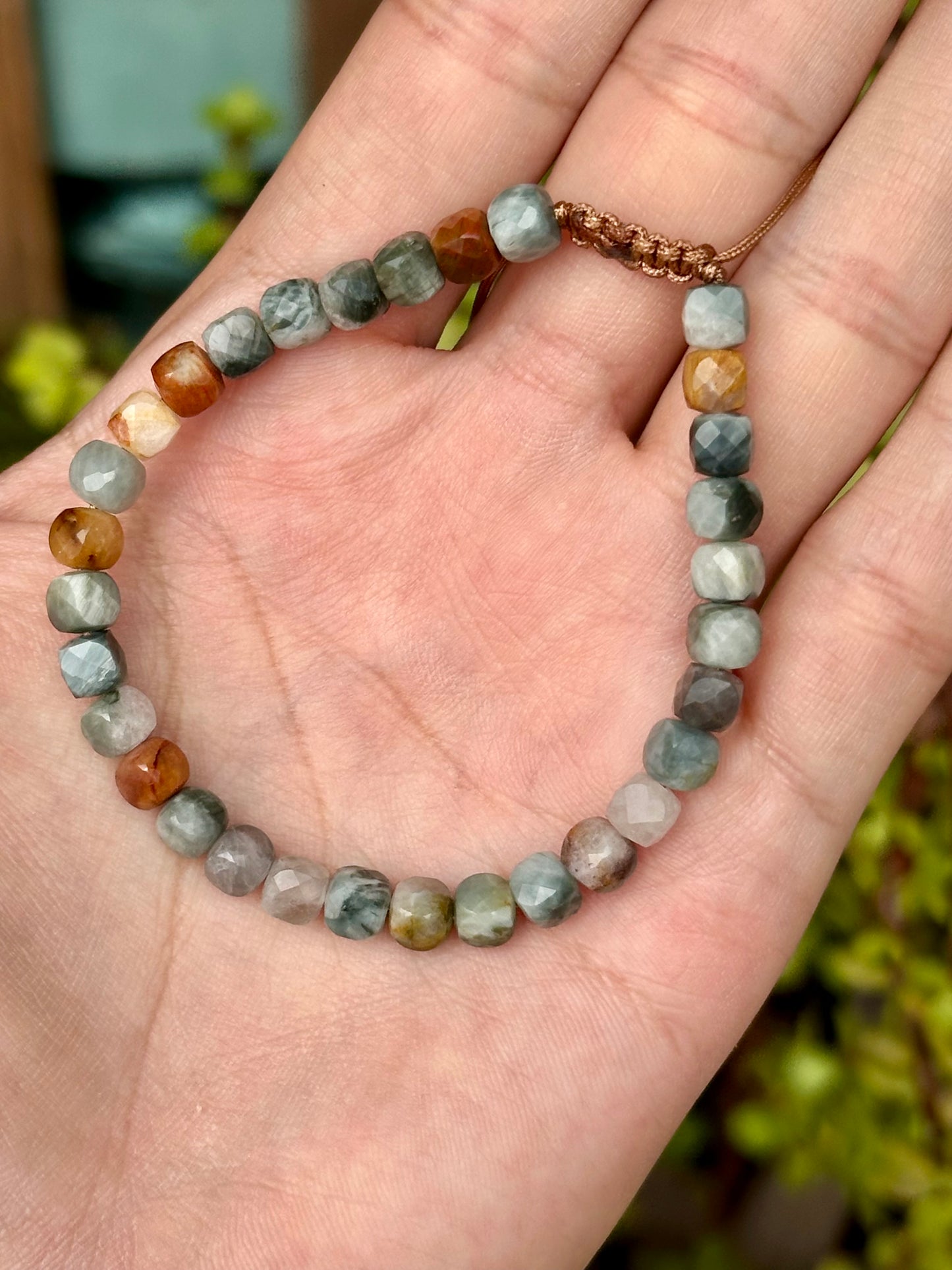 Pulsera ajustable de amazonita cubo facetada