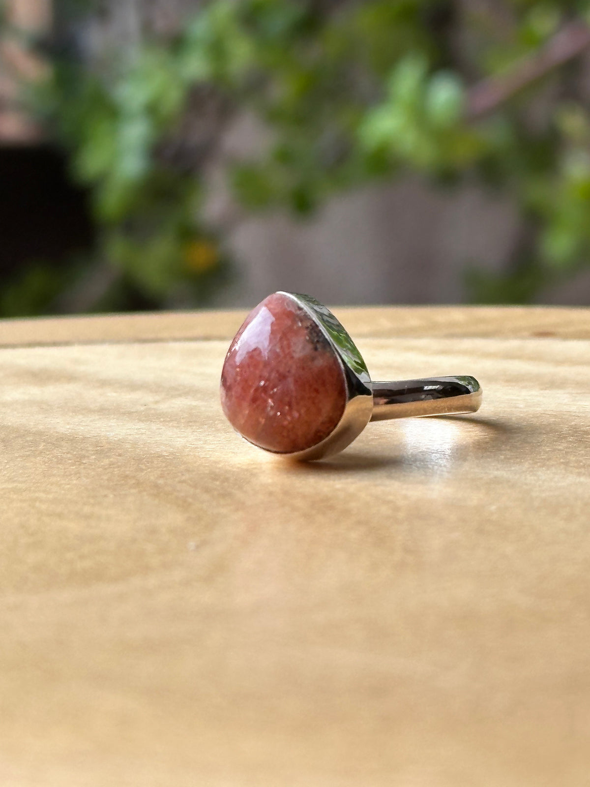 Anillo Ajustable de Piedra Sol