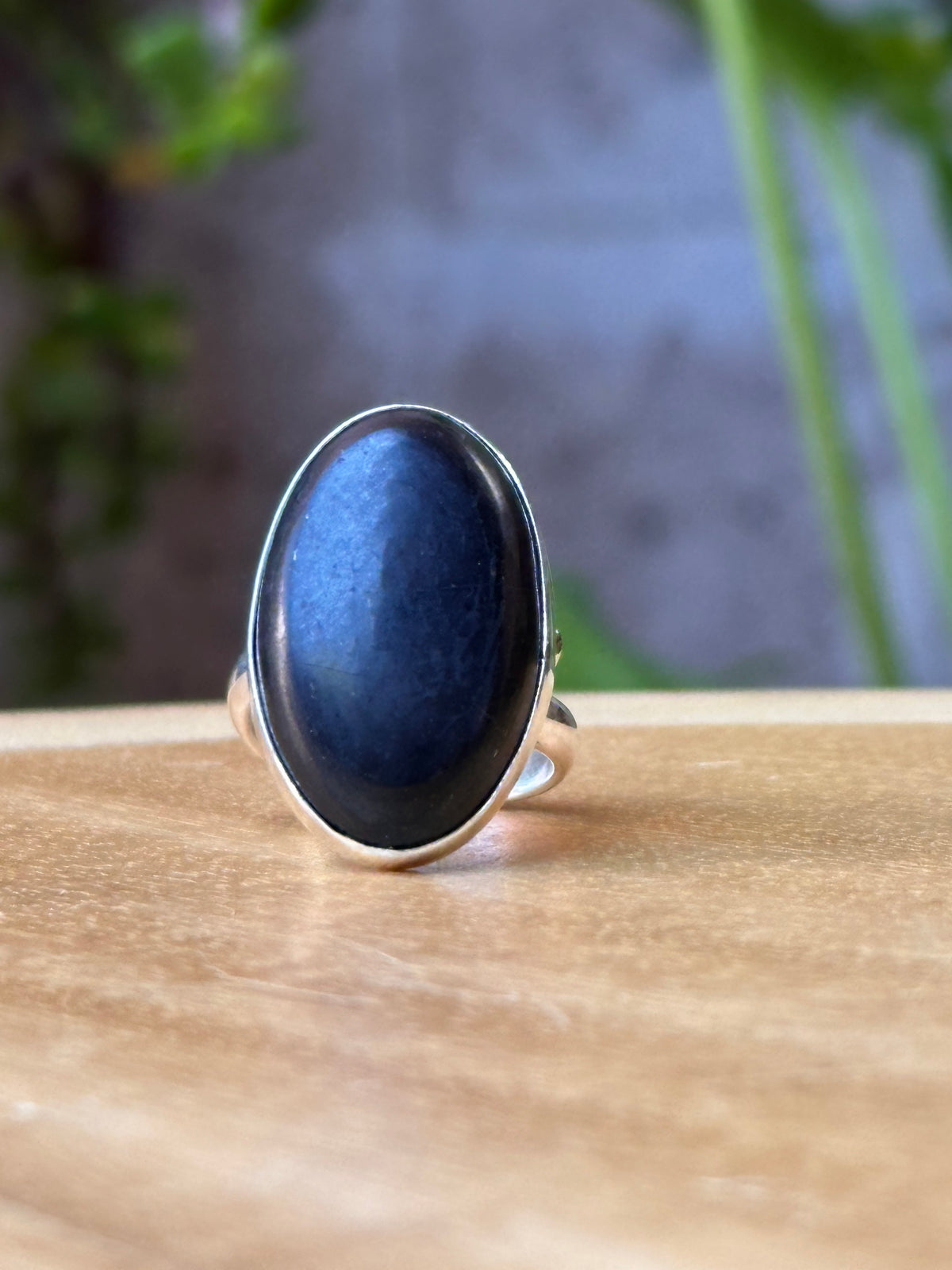 Anillo ajustable de shungita con pirita