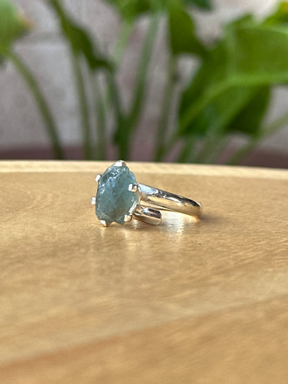 Anillo ajustable de Aguamarina en bruto