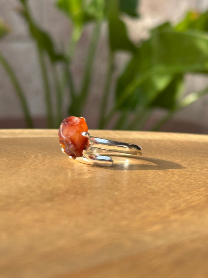 Anillo ajustable de ámbar