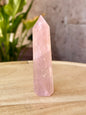 Obelisco de Cuarzo Rosa