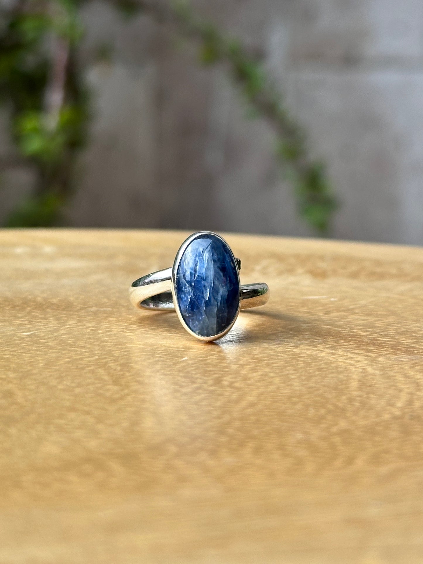 Anillo ajustable de Cianita Azul
