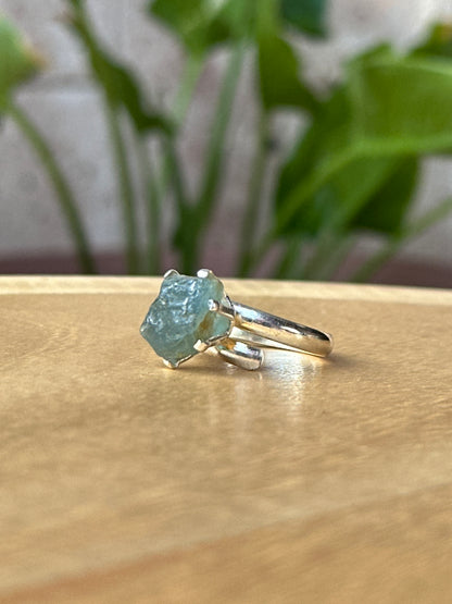 Anillo ajustable de Aguamarina en bruto