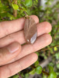 Dije de Piedra Sol con Cadena Acero Inoxidable Dorada