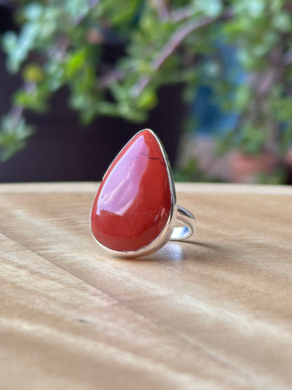 Anillo ajustable de jaspe rojo